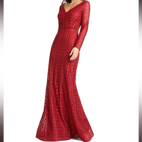 Mac Duggal Dresses & Skirts - NWT Mac Duggal Sz 20 Red Lace Long Sleeve V-Neck Evening Gown 20271